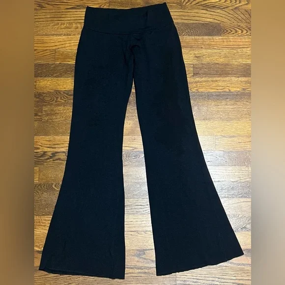 Bleusalt The Kaia Pant
Bleusalt Size 3/L - Picture 2 of 5